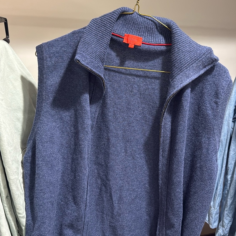 Isaia Cashmere vest